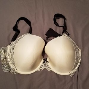 Victoria's Secret 38 DD White Lace Bra
